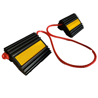 https://chocks.com/products/ah04r/ah04r_1_400.jpg