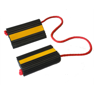 https://chocks.com/products/ah06r/ah06r_1_400.jpg