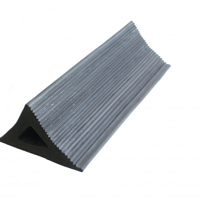 https://chocks.com/products/lrc18/lrc18_1_400.jpg